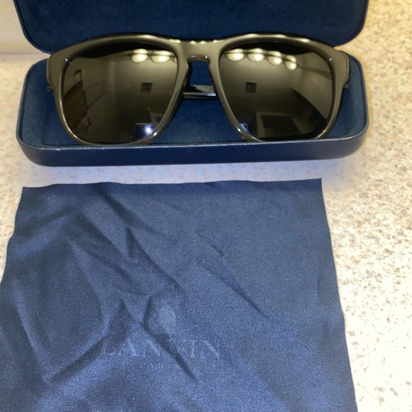 COPY - Lanvin Paris Olive SLN Wayfarer Sunglasses - Picture 3 of 11